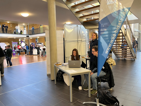 Unser Team auf der Hausmesse der HLA